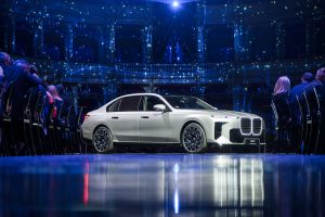 Október 11. – konztultáció kezdeményezése (vezetői magatartás, BMW gálavacsora)